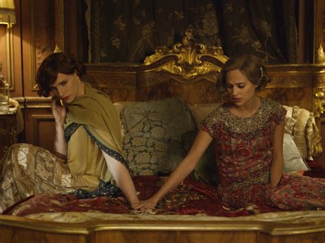 The Danish Girl Film Review Eddie Redmayne Is A Woman Of Substance
