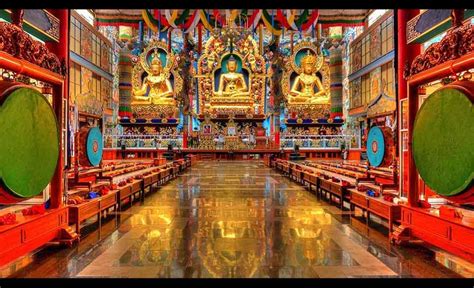 Bailkuppe Golden Temple Places To Visit In Coorg Homestays Resorts Adventure