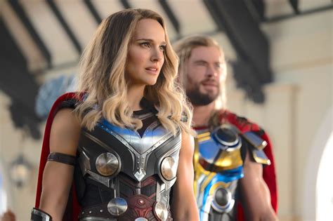 Review ‘thor Love And Thunder Doesnt Live Up To The Hype Daily