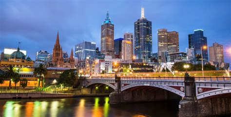 Why is Melbourne growing faster than any other population.