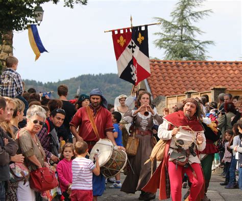 Loire 8e Fête Médiévale à Saint Victor Sur Loire