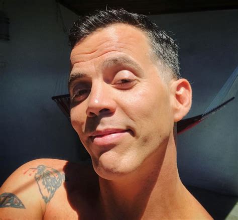Steve graduated from ringling brothers and barnum & bailey clown college in 1997. Pin by ViccyLover2008 on Steve o | Steve o, Portrait, Portrait tattoo