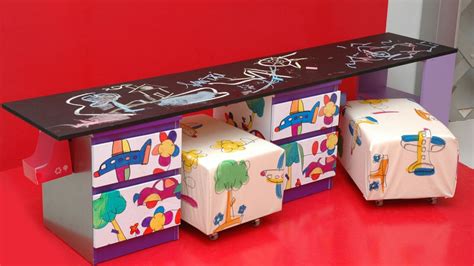Los juegos de mesa familiares pueden ser entretenidos, pero si dicho dibujo se lo pasas al jugador de la izquierda y éste debe escribir lo que interpreta de ese dibujo. Construir mesa de dibujo para niños - Decogarden