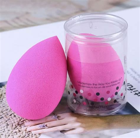 Beauty Blender | Makeup sponge, Makeup, Cosmetics