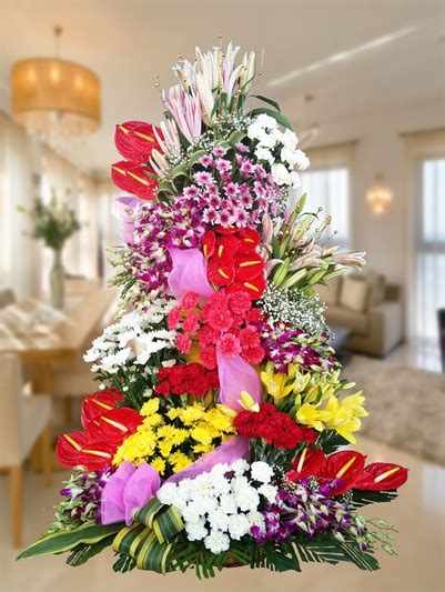 Gift your near and dear ones with a bouquet of fresh lilies all around hyderabad. online wedding bouquet delivery hyderabad ...