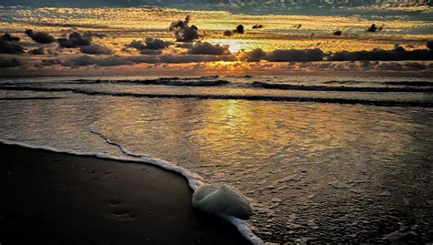 Die Nordsee Im Abendlicht Foto And Bild Landschaft Sonnenuntergänge Meer And Strand Bilder Auf