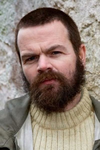 Stephen Walters About Entertainmentie