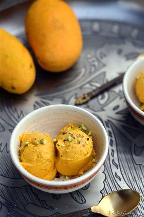 Lizzo rates van leeuwen cookie dough ice cream 10/10 and enjoys craig's krusten's pb krunch ice cream. Vegan Mango Ice Cream with Pistachios - Cooking Curries