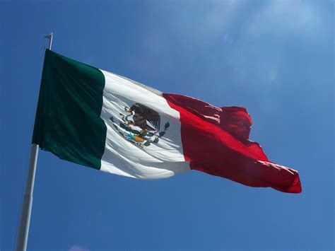 Galeria de gifs animados de día de méxico (cinco de mayo) y 5 de mayo, día de méxico, cinco de mayo. BANCO DE IMÁGENES GRATIS: Fotos de la Bandera de México ...