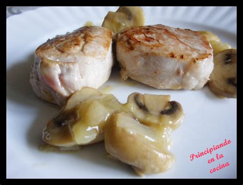 PRINCIPIANDO EN LA COCINA: Solomillo de cerdo con salsa de champiñones