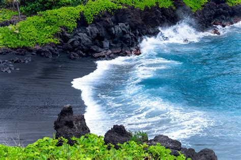 Black Sand Beach Maui Hawaii Tropical Decor Aqua Blue Ocean Etsy