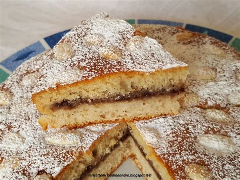 Pensate ad una torta con olio extravergine di oliva, semplice, profumata di agrumi, perfetta l'olio extra vergine di oliva è un grasso al 99.9%. Torta all'olio con marmellata di fragole