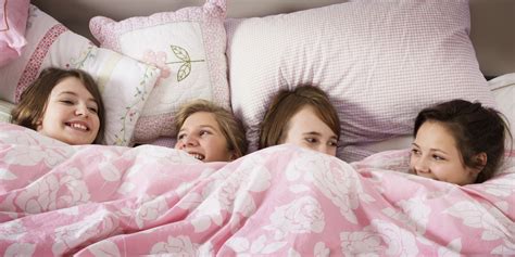Best Sleepover Ideas For Teenage Girls Sleepover Tips Girl Sleepover