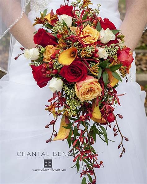 Fresh flower delivery and ottawa by florist weddings provided by local florists with send flowers and gift delivery by florist ottawa flowershop: October wedding bouquet in Ottawa, Ontario | Bridal ...