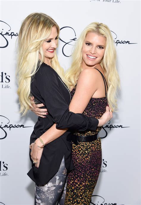 Jessica Simpson Reveals Sister Ashlee Was In The Bed As She Was