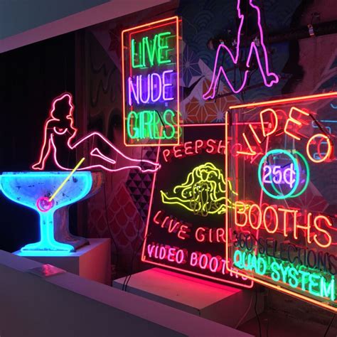 8 Most Legendary Neon Displays In Los Angeles Bare Foots World