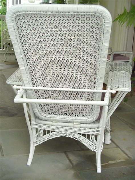 And you'll never have to worry about the wicker rotting: White Wicker Reclining Lawn Chair and Ottoman at 1stdibs