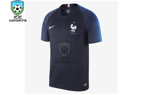 Laurent blanc, antigo treinador francês, foi envolvido em uma grande discussão em 2011 por ter participado de um sistema de cotas para negros e árabes nas. Camisa Seleção França 2018 Uniforme 1 Sob Encomenda - R ...