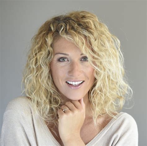 15 most flattering curly shag haircuts for 2023 hairstylecamp