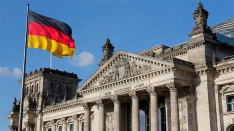 Die slowakische regierung will die gesamte bevölkerung auf corona testen. Koalition und Opposition fordern mehr Macht für Parlamente ...