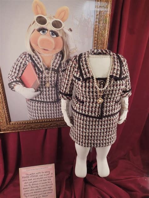 Muppets Miss Piggy Paris Vogue Costume Miss Piggy Couture Collection