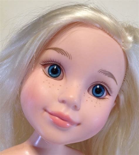 Tm Mga Entertainment Bfc 18 Doll Blond Hair Blue Eyes Freckles Jointed Poseable Blue Hair