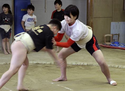 Teenage Female Wrestler Determined To Fight At Iconic Sumo Venue The