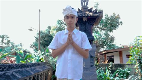 Dialog wali kelas & ketua kelas. Contoh Dharma Wacana Bahasa Bali Singkat - Barisan Contoh
