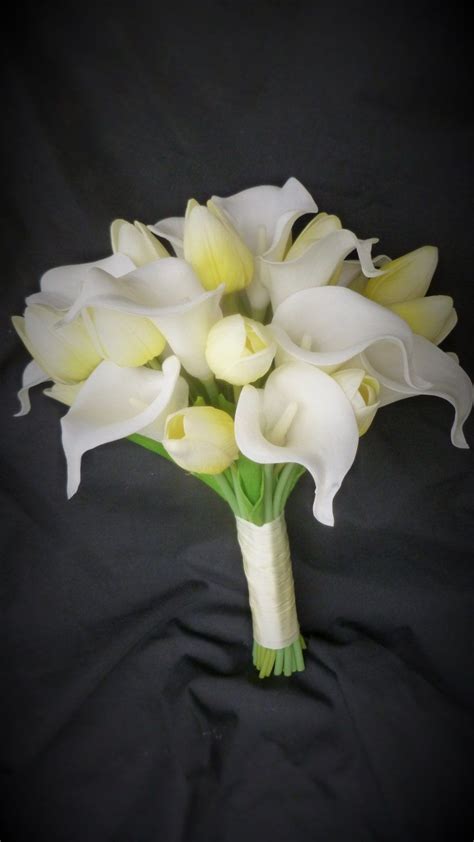 This Is A Listing For A Top Quality Bridal Bouquet Made With Real