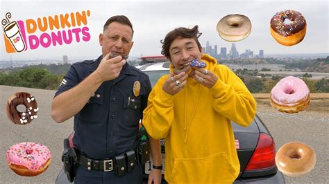 DONUT MUKBANG WITH A POLICE OFFICER (LAPD) - YouTube