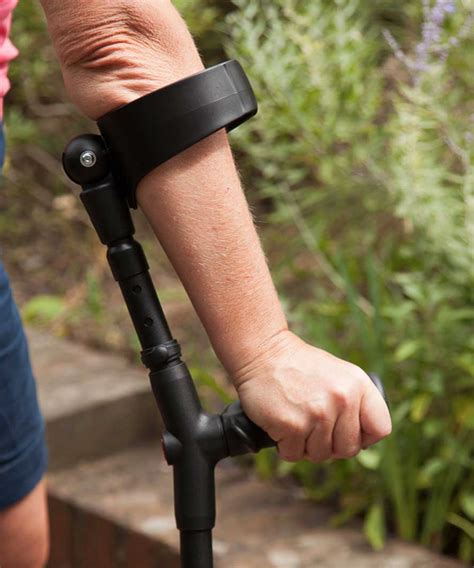 Flexyfoot Anatomic Grip Crutches Optimum Comfort Support And Stability