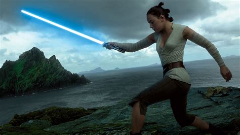 4k Rey Daisy Ridley Lightsaber Star Wars Viii The Last Jedi Movie 2017 3840x2160 Rey Star
