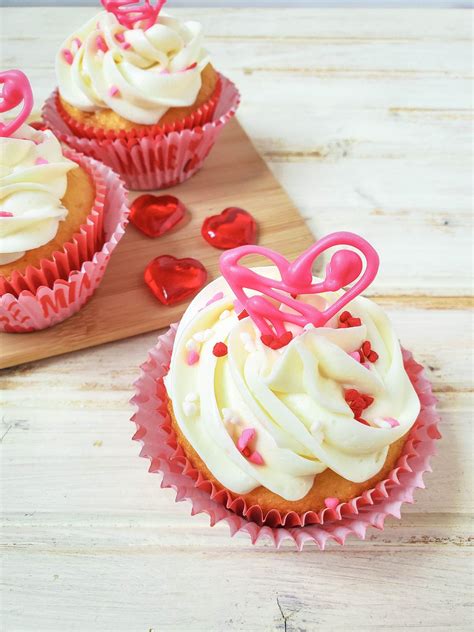The Best Valentines Day Cupcakes Best Round Up Recipe Collections