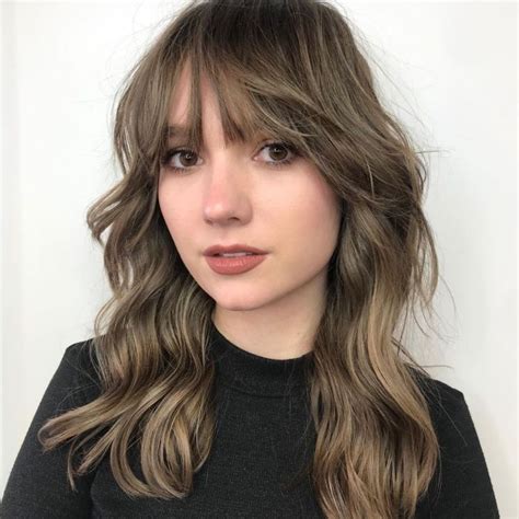 50 Most Trendy And Flattering Bangs For Round Faces In 2021 Hadviser In 2021 Bangs For Round