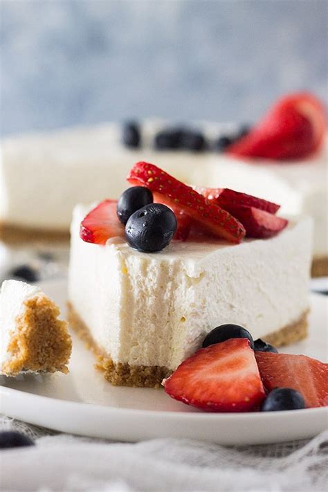 Baking the basque cheesecake in a very high temperature oven will rapidly caramelize the top surface while leaving the center only partially cooked. This No Bake Vanilla Cheesecake is super simple to make. It's smooth, l… | No bake vanilla ...
