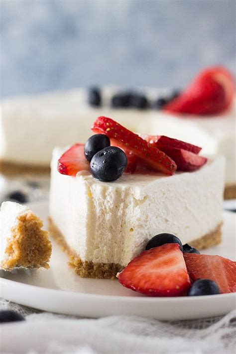 For more cheesecake resources and recipes, please check out my cheesecake recipes page. This No Bake Vanilla Cheesecake is super simple to make. It's smooth, l… | No bake vanilla ...