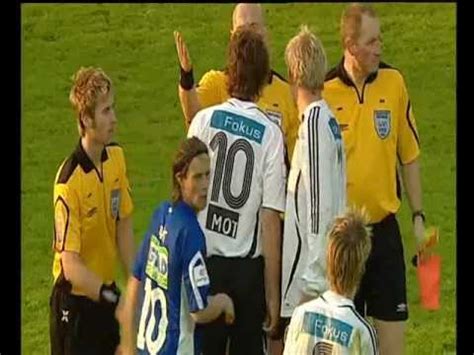 Rosenborg hosts molde in a tippeligaen game, certain to entertain all football fans. Rosenborg - Molde (2006) - YouTube