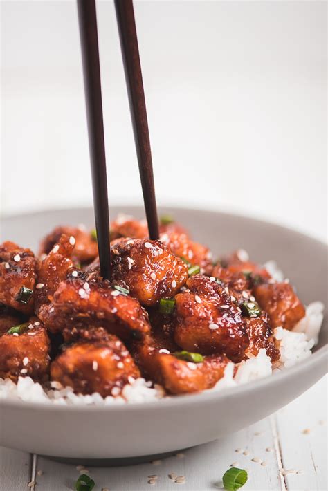 Then take a bowl & mix all your liquid ingredients together. Instant Pot Honey Garlic Chicken - Garnish & Glaze