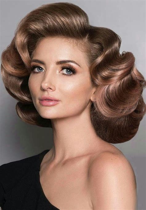 pin by gail goodwin on vintage retro hairstyles vintage hairstyles bouffant hair medium hair