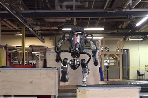 Watch Boston Dynamics Atlas Robot Do Parkour