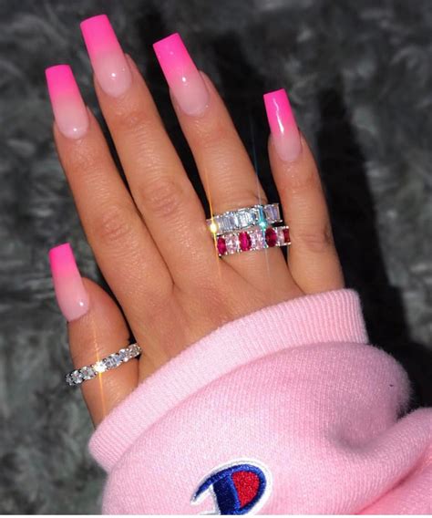 Pin By Elvira Gonzalez On Intopinks Pink Acrylic Nails Square