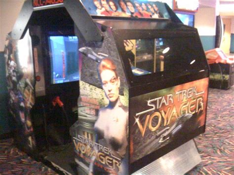 Star Trek Voyager Arcade Game From 2001 Im Surprised