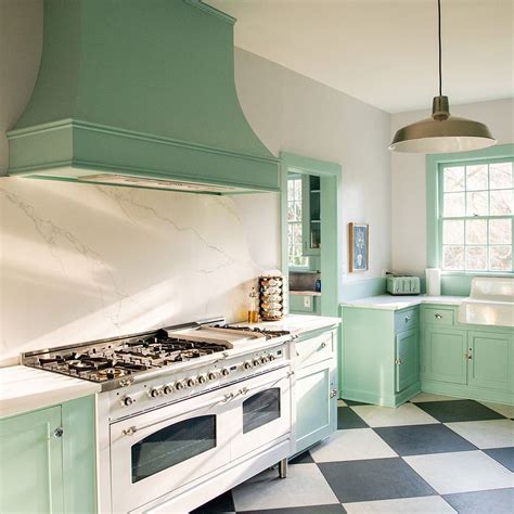 23 Retro Kitchens You Can Copy In Your Home