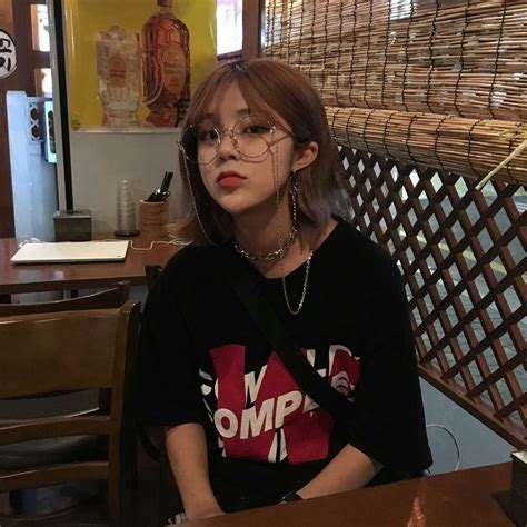 Pin By Pleple On Uwu Ulzzang Short Hair Cute Korean Girl Ulzzang