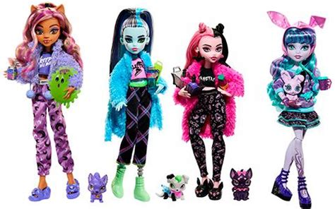 Monster High Creepover Party Dolls Twyla Draculaura Clawdeen And