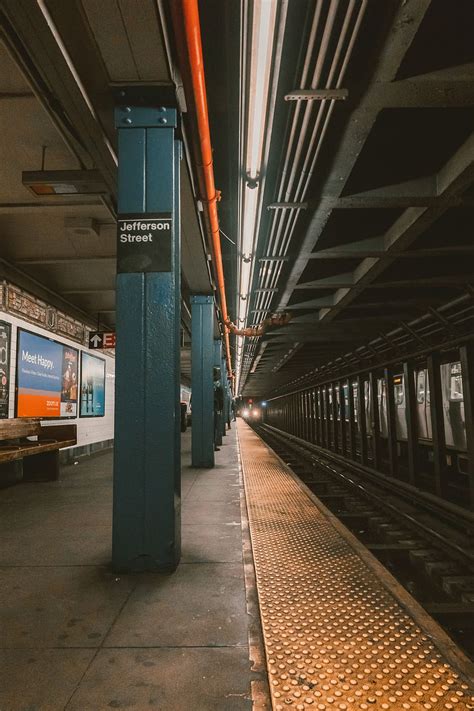Hd Wallpaper Gray Train Station New York City Nyc Transit Yellow