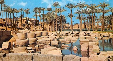 Während des alten reiches wurde memphis für mehr als acht aufeinanderfolgende dynastien zur hauptstadt des alten ägypten. Smart Travel - Travel Guide Application