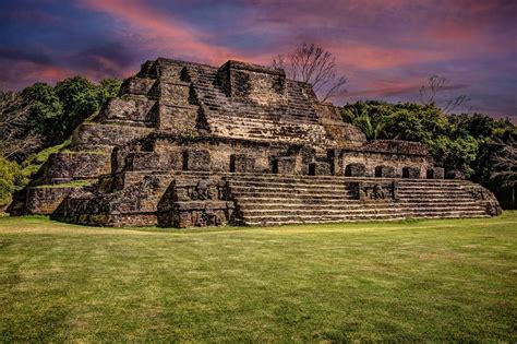 Mayan Ruins At Altun Ha In Belize Mayan Architecture Belize Travel