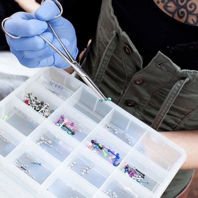 For then love of yourself… never never never never ever get anything pierced at a claires or hair salon or anywhere that is not a professional tatoo or piercing parlor and that will use a piercing gun. Nipple Piercings Pain and Other Helpful Info (FAQ)