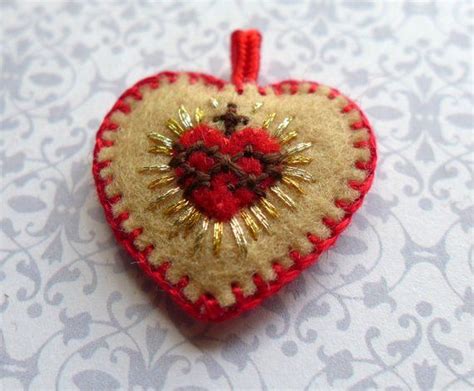 Hand Embroidered Medal Badge Sacred Heart Of Jesus With Metallic